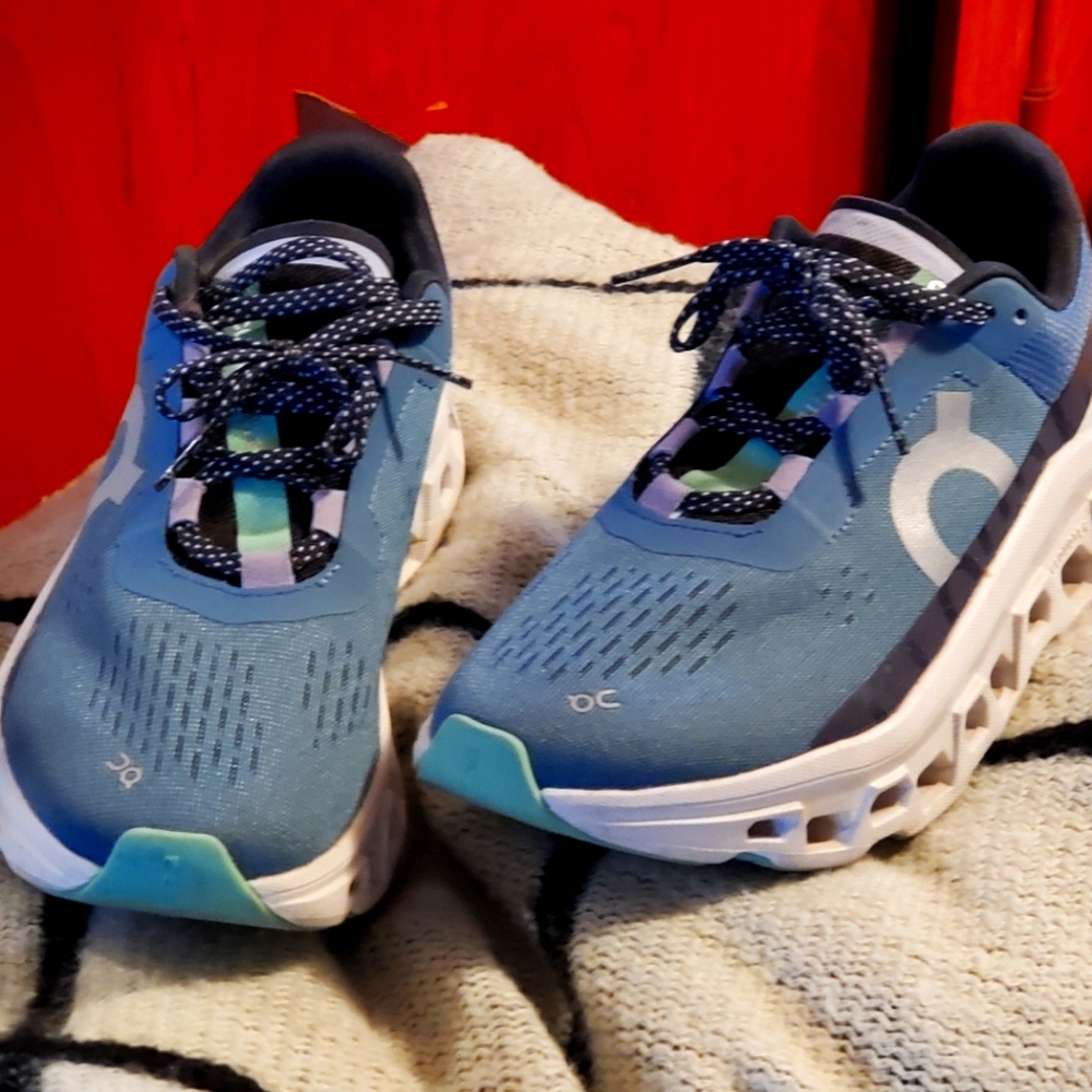 ON Cloudmonster Size 6.5